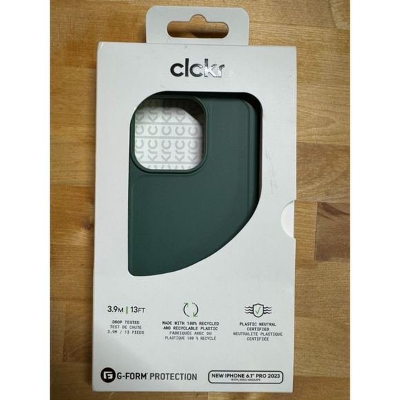 iPhone 15 Pro clckr Carbon case in GREEN with MagSafe Great Phone Case! - Picture 6 of 8
